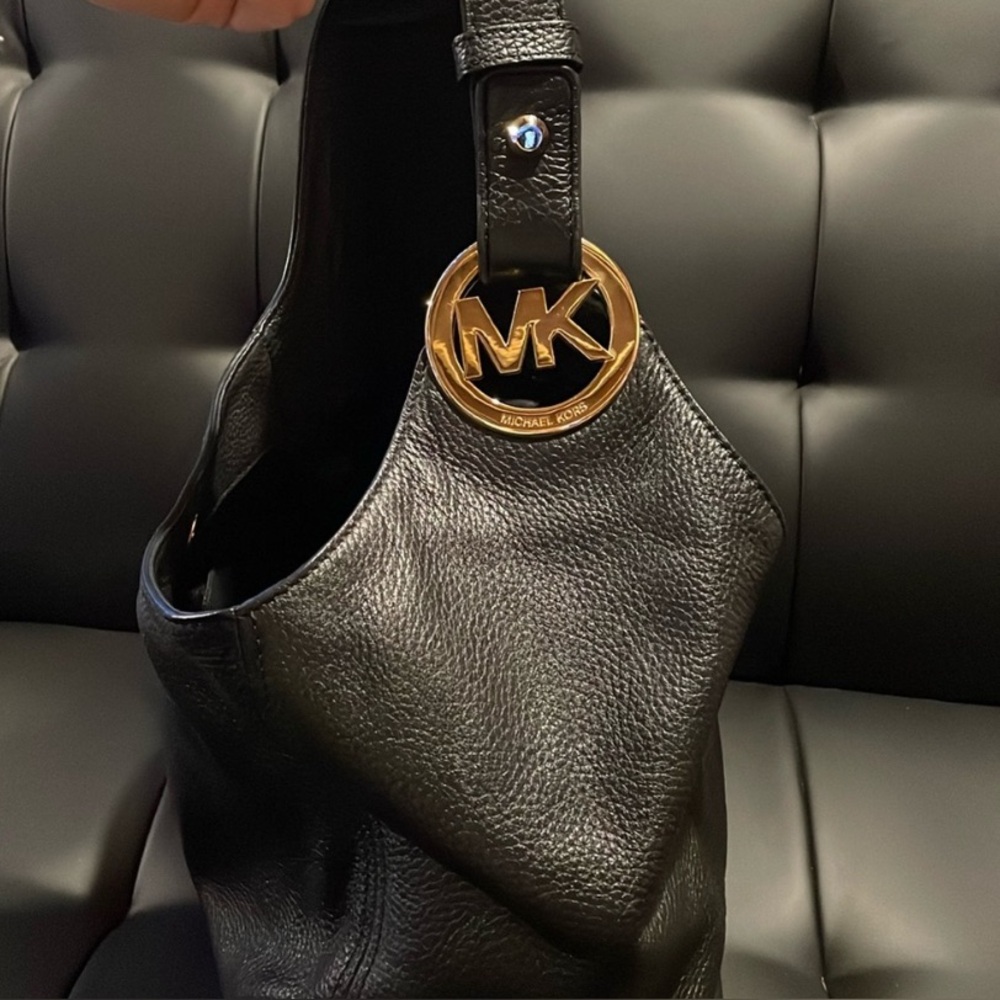 Michael Kors Black Fulton Leather Shoulder Bag